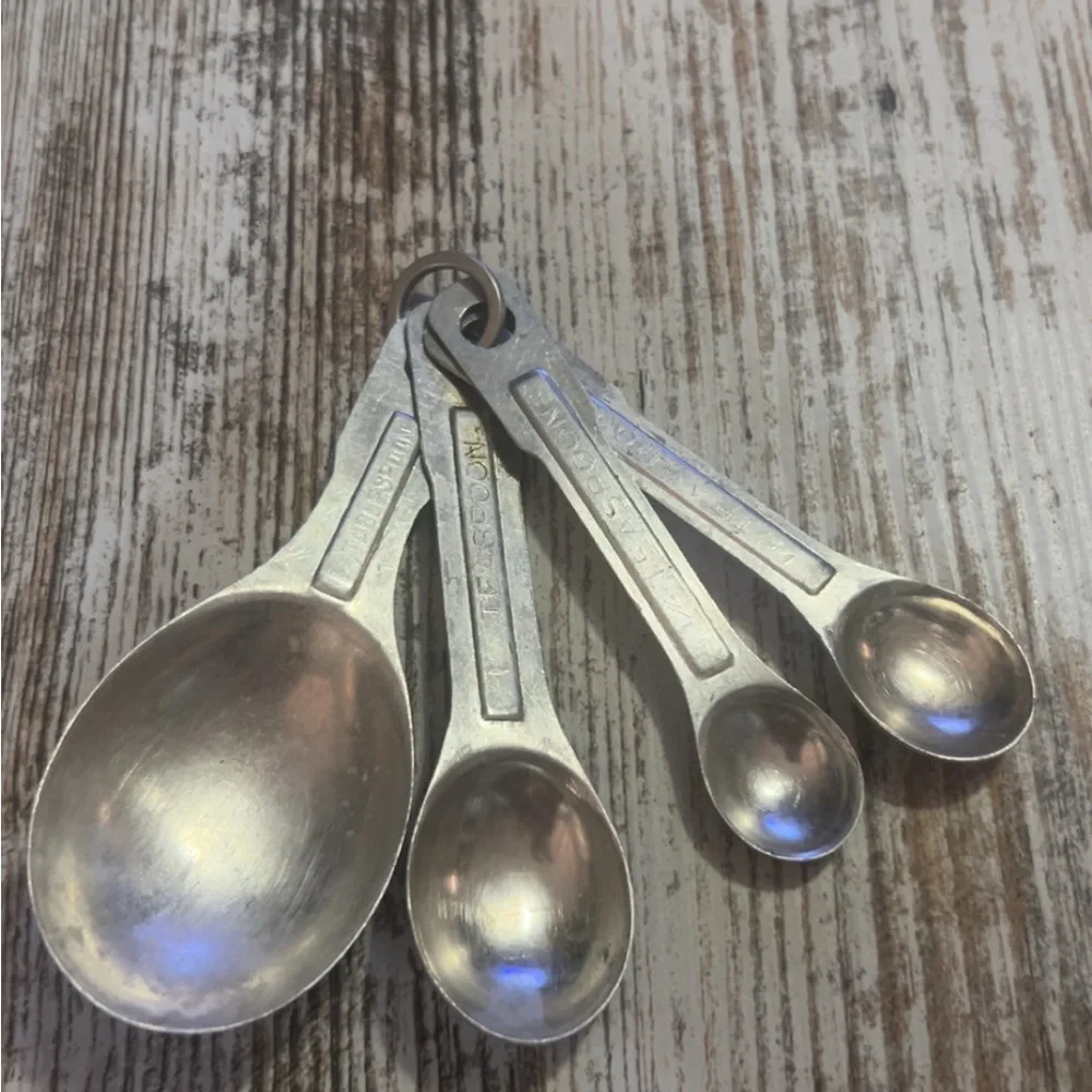 Set of Vintage Aluminum Measuring Spoons. Made In USA #cooking #kitchen